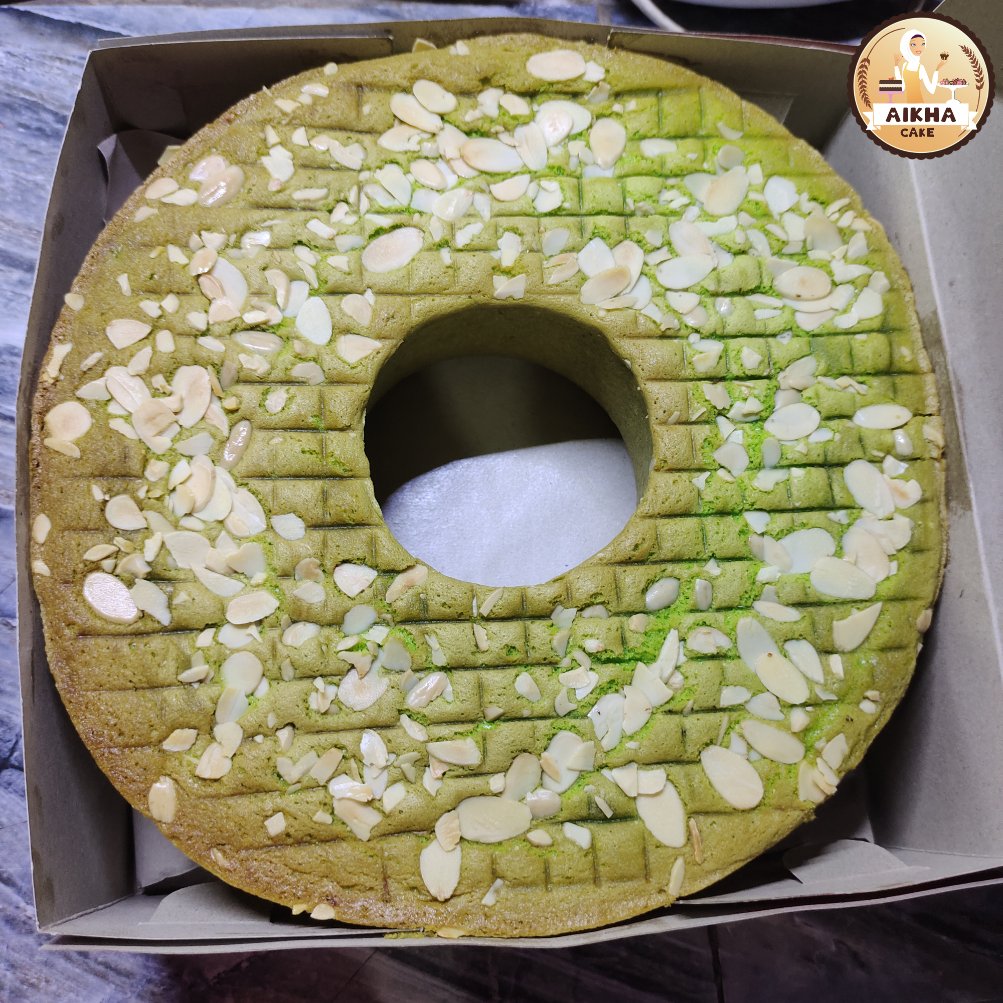 Kue Tart Lezat dari AIKHA Cake and Drink